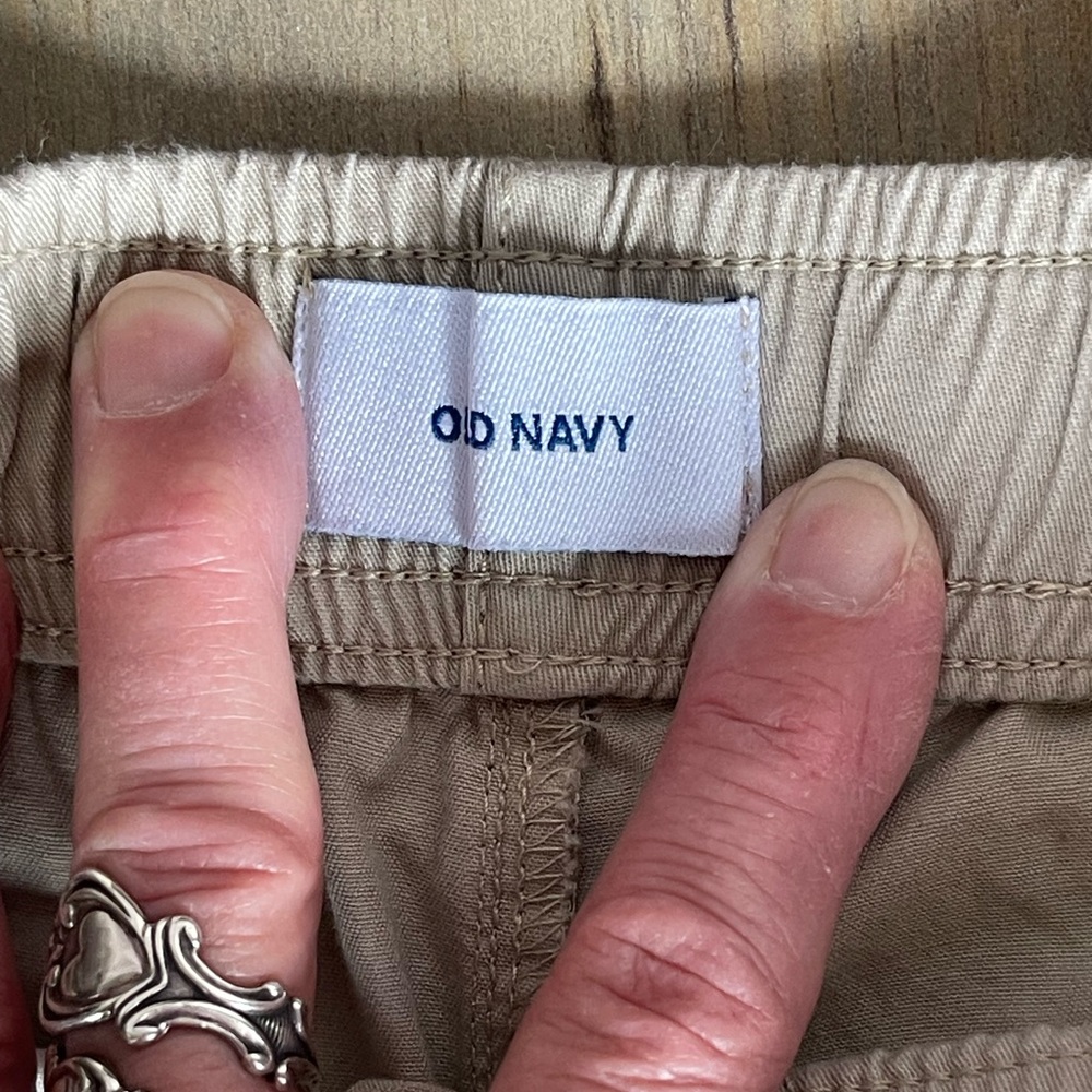Old Navy Boys Shorts - Picture 4 of 4